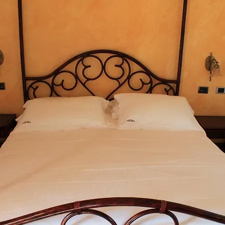 Medusa Hotel 4*
